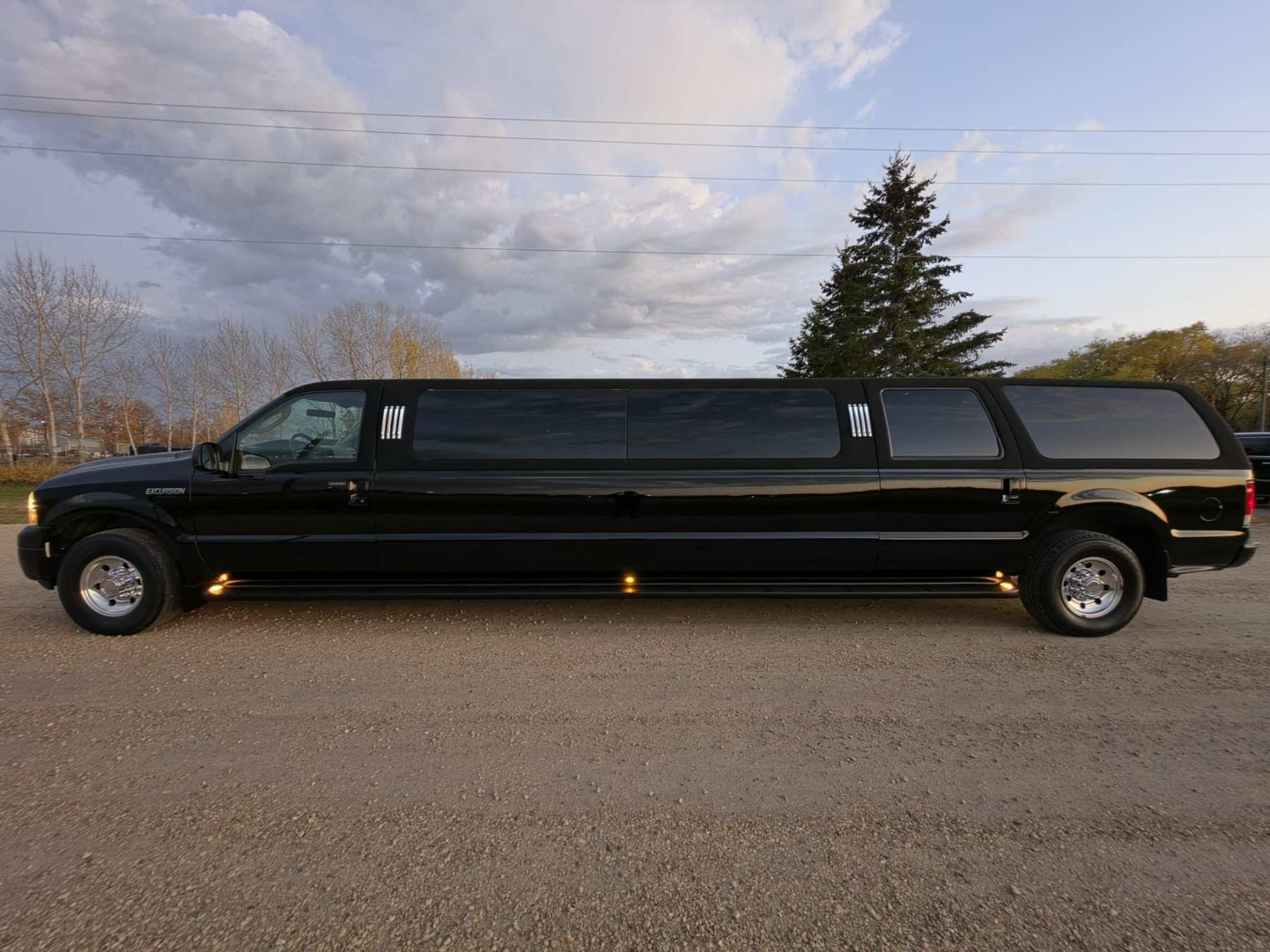 Ford Excursion Stretch Limo